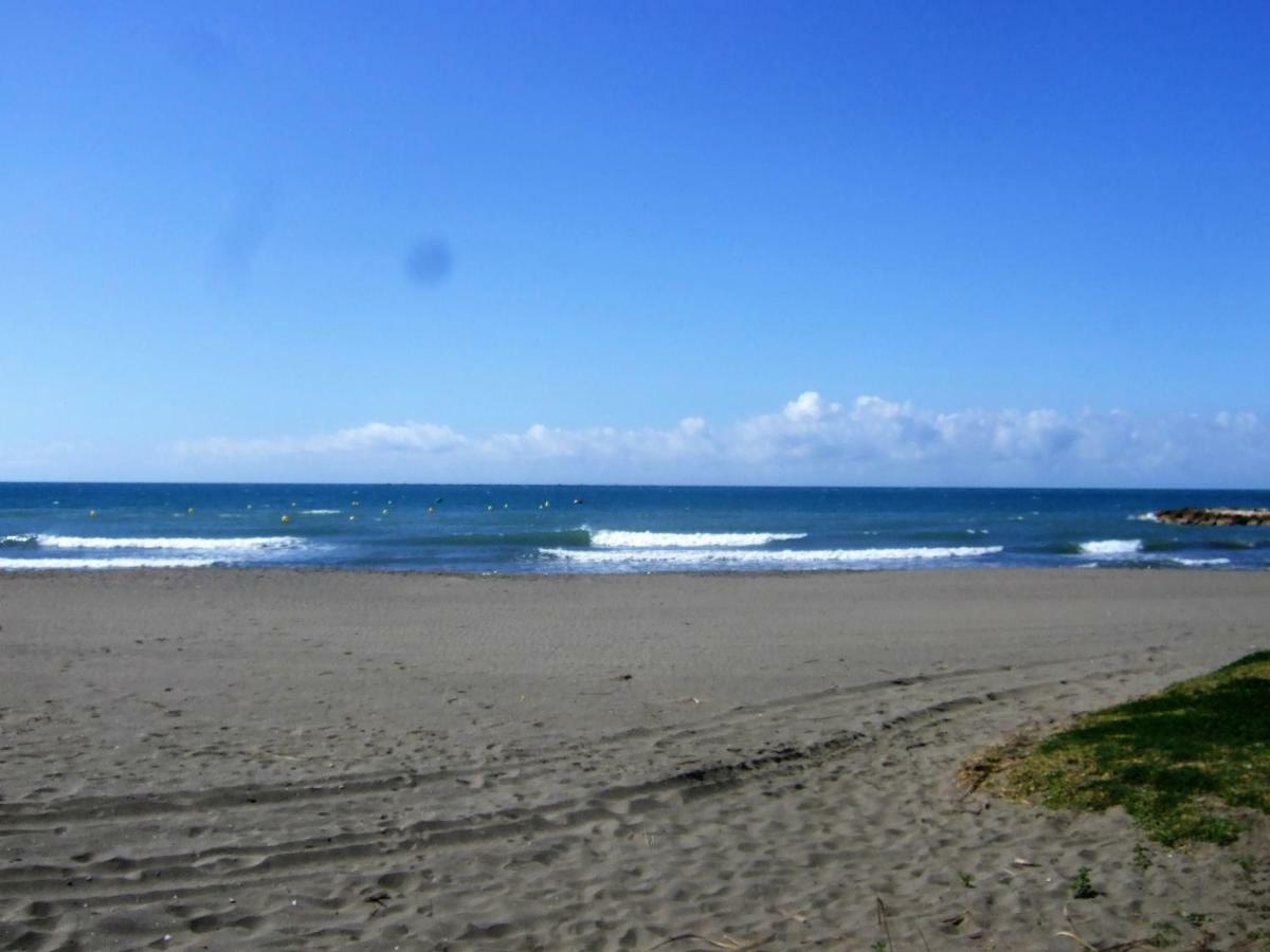 מאלגה Beachfront House מראה חיצוני תמונה